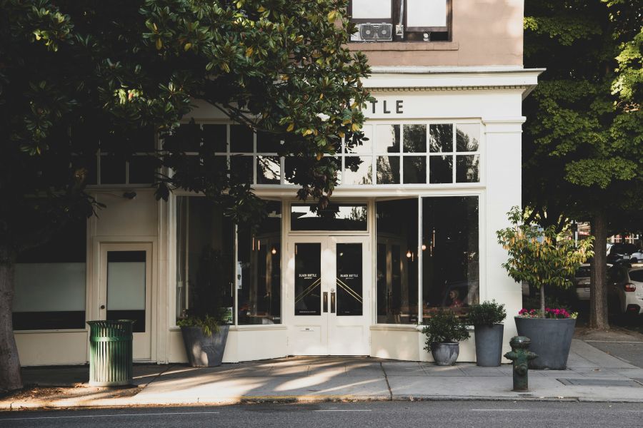 storefront Black Bottle Gastrotavern in Seattle