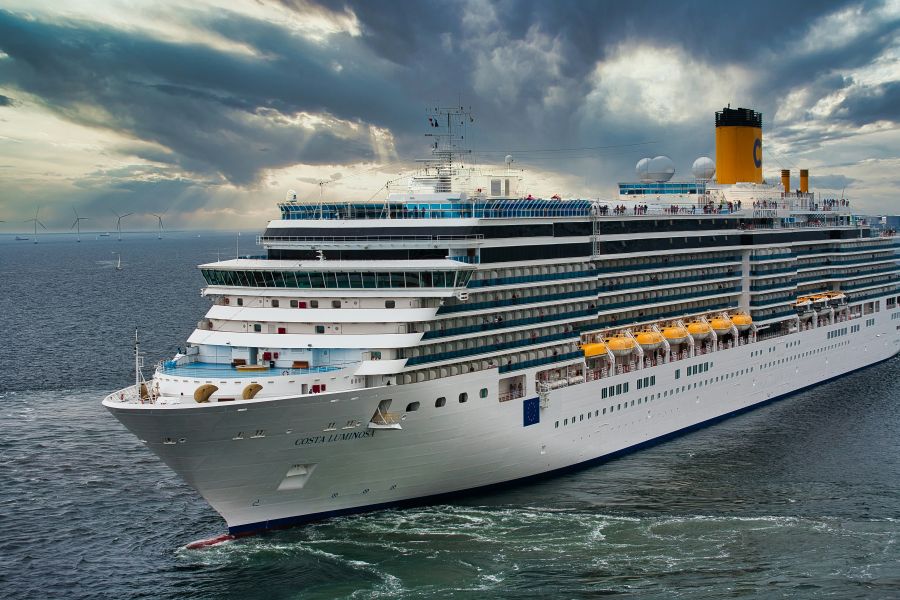 Cruise ship Costa Luminosa  
