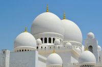 mosque In one of the greatest cities of the world, Abu Dhabi, rests the most beautiful religious monument I have ever seen. All white, polished, surrounded by gold, pearls, diamonds and countless other precious stones. It is a place to admire every single view, every single carpet or tile in the floor.