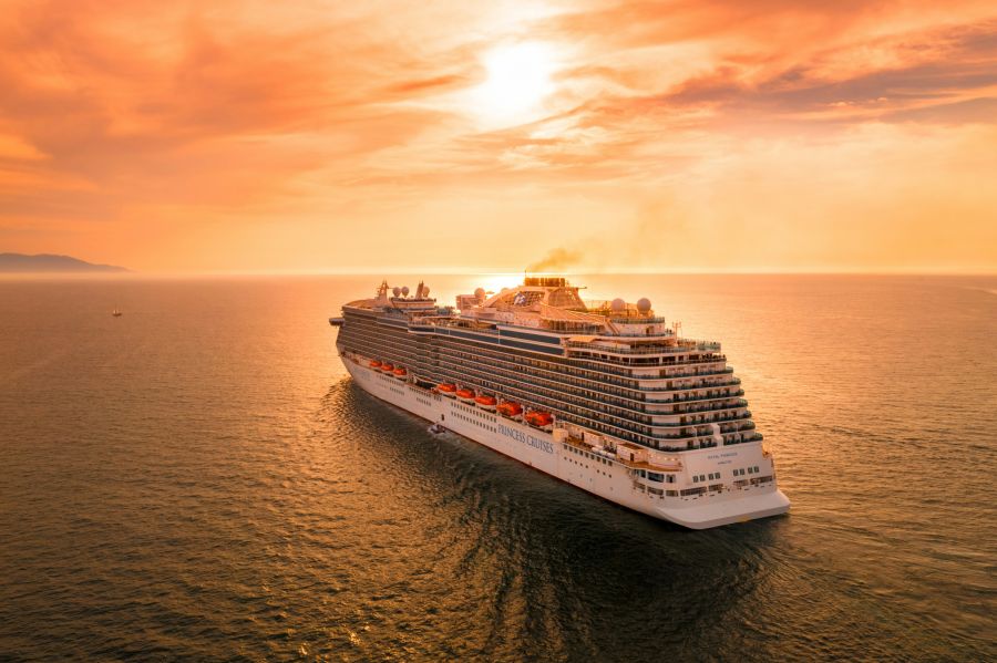 Cruise ship  