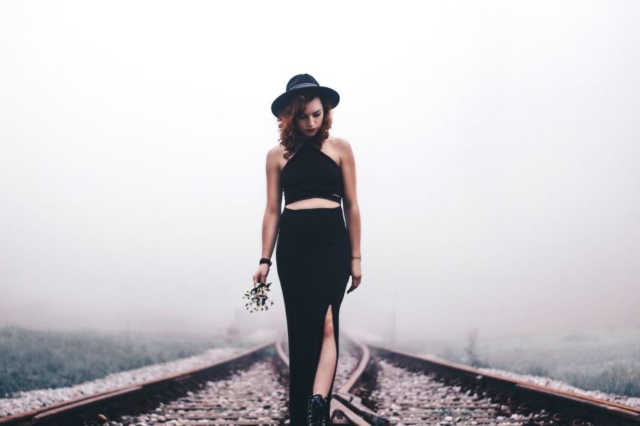 alternative Becca 