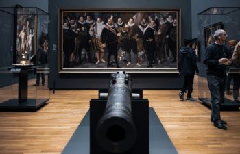 Museum robbery Tourists in Rijksmuseum, Amsterdam 