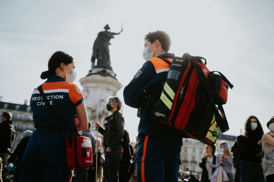 Humanitarian aid  statue,first aid,security