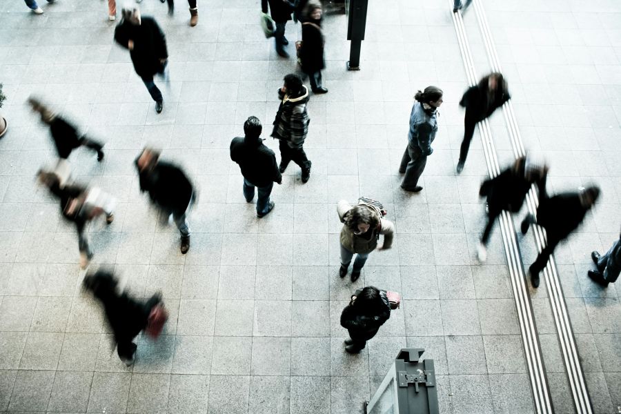 crowd Railway station from above 1 