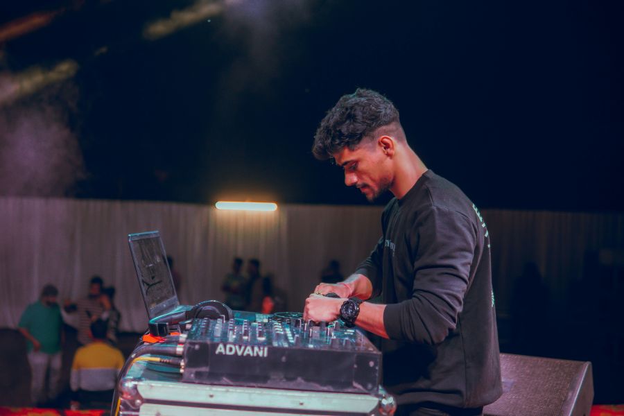 DJing Night DJ Tracer 