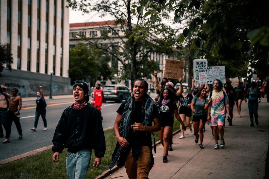 Murder trial  usa,background,tear gas