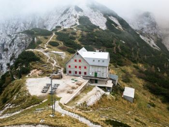 Mountain refuge Mountain Hut on Kokrsko Sedlo