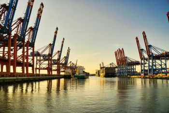 Port traffic