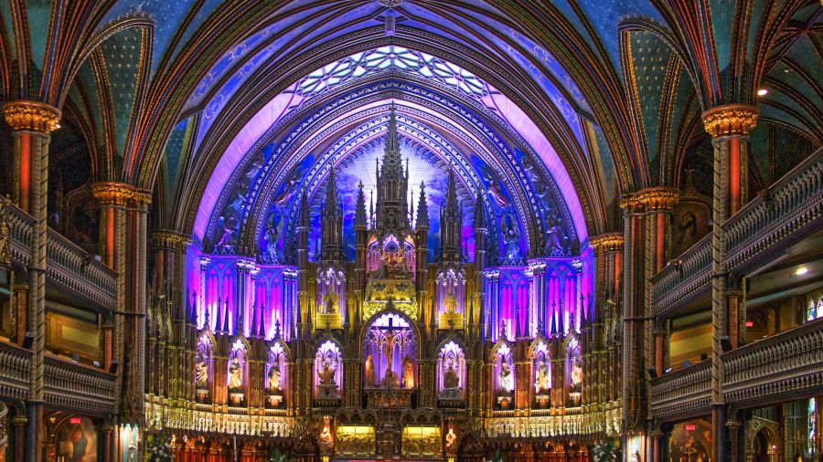 Cathedral Concert La magnifique nef de la Basilique Notre Dame de Montréal.
 