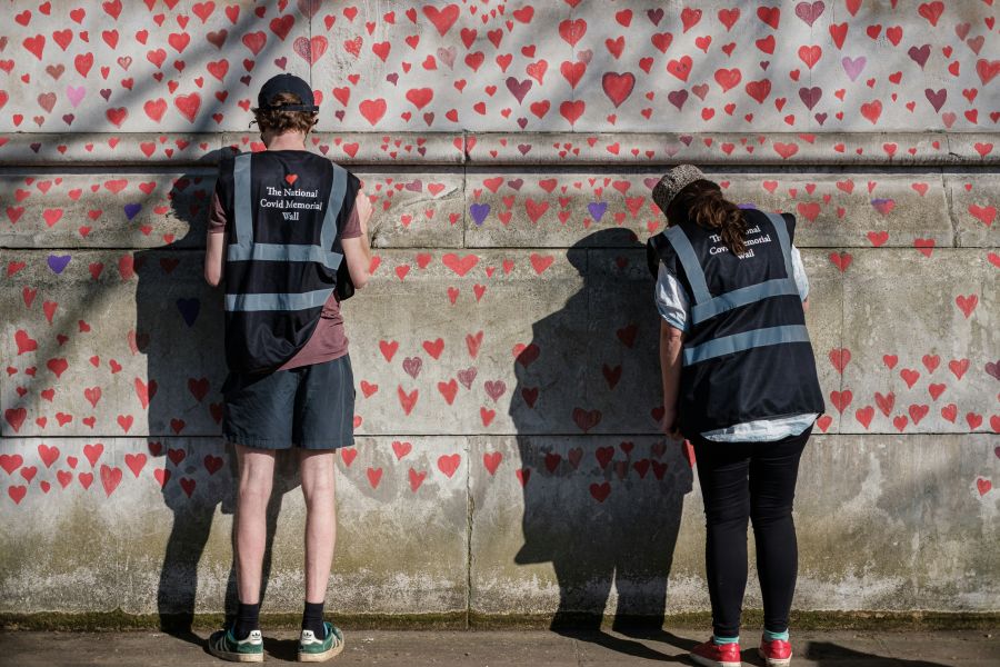 Murder victim It has been over a Year since Coronavirus struck and shut down the UK; Today Near St Thomas Hospital a National Memorial has been set up to allow people to pay their respects and to mark the walls of the Queen's Walk with Love Hearts, Labour Leader Keir Starmer made is the presence and talked to the few who spent most of today adding Hearts to the walls. uk,london,memory