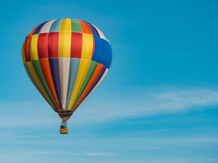 balloon flight Hot air balloon on blue sky 