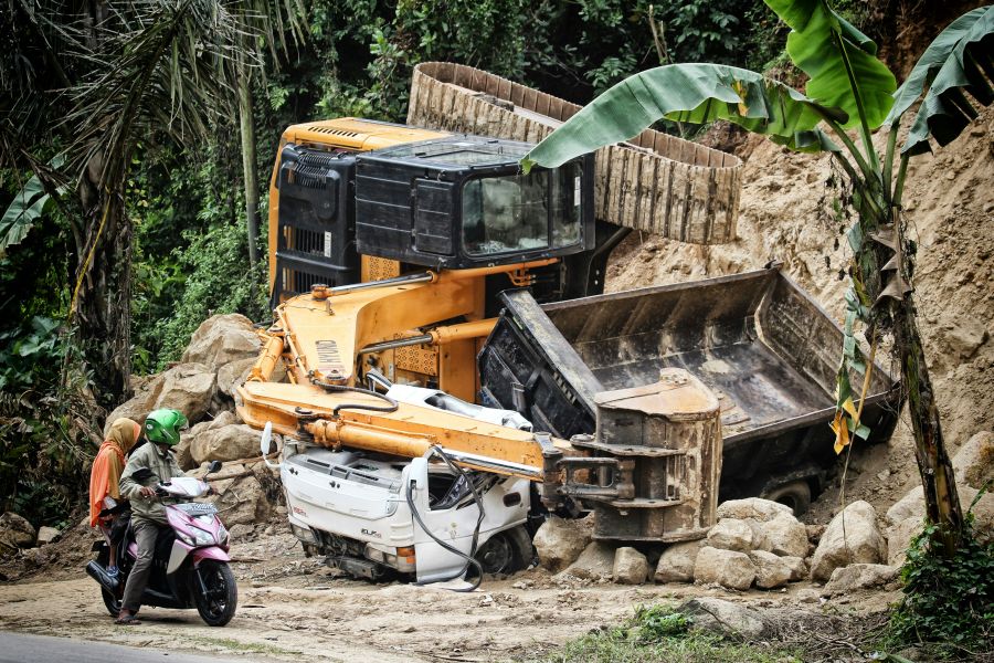 Scooter accident Transformer Gone Wrong lombok,indonesia,scooter