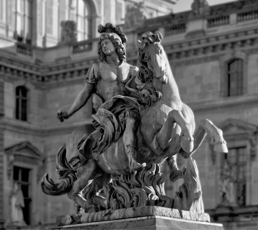 Lead plomb La statue équestre de Louis XIV sous les traits de Marcus Curtius, réalisée par Le Bernin et François Girardon. paris,louvre museum,france