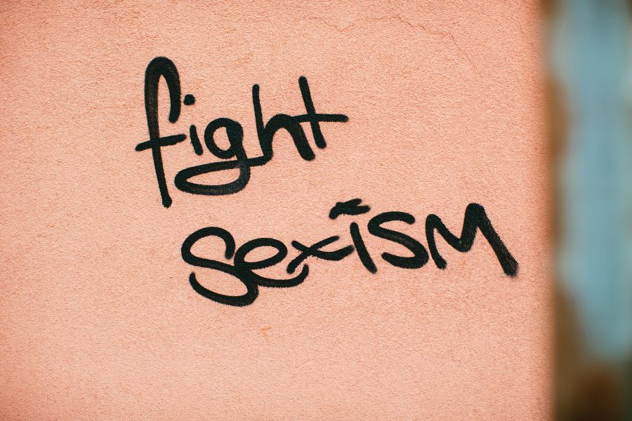 Sexism Politics FIGHT SEXISM – political street art handlettering 