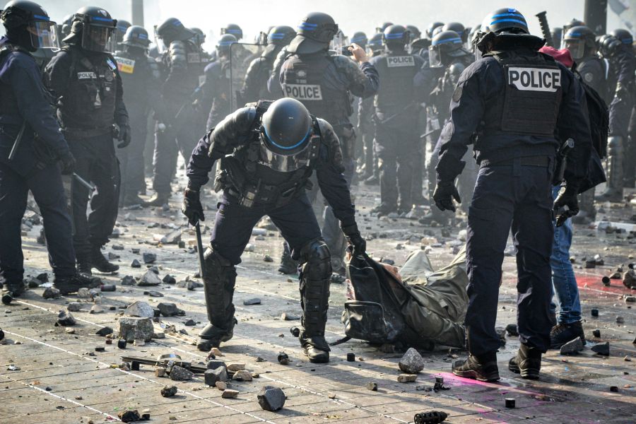 Violence protest  