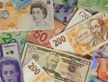 Money laundering Currencies 