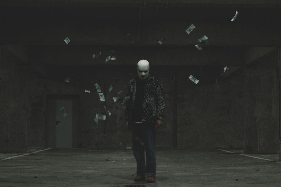 Robbery theft grey,robbery,money in the air