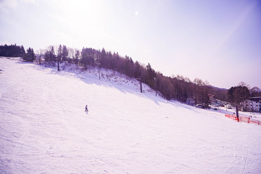 Zao WouKi When Mount Zaō (蔵王連峰) Range receives snowfall, it transforms into a winter wonderland, painting the landscape in pristine white beauty. 蔵王連峰,japan,yamagata