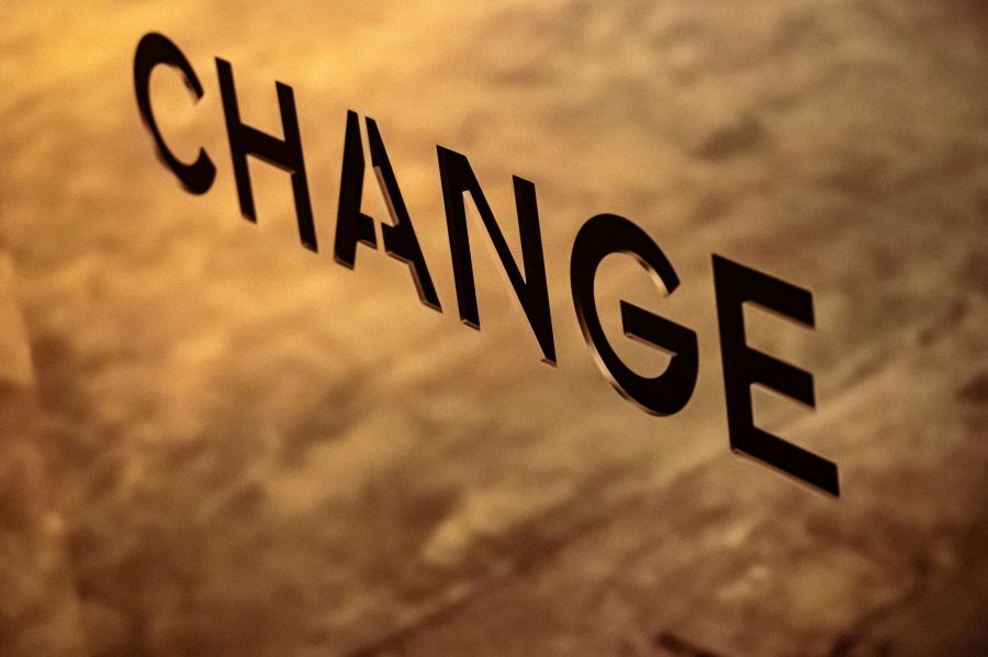 Change life The word change in black lettering 