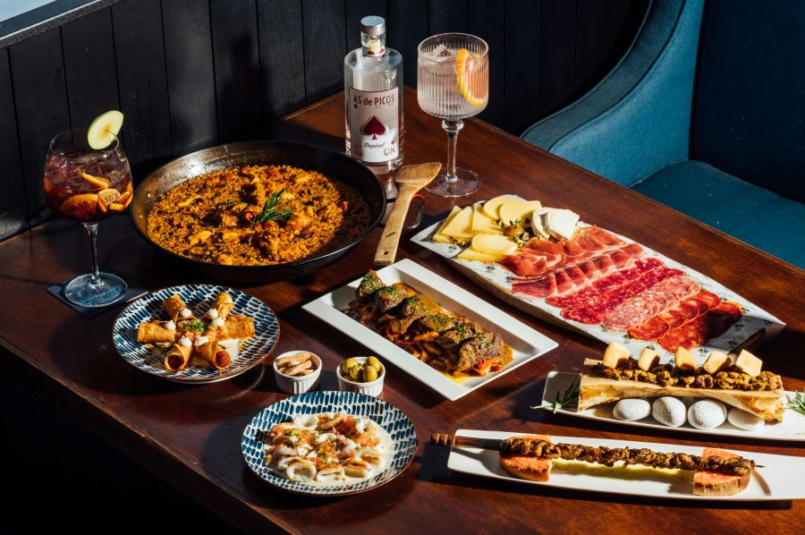Cocktails tapas Mercat Barcelona Gastrobar KL 