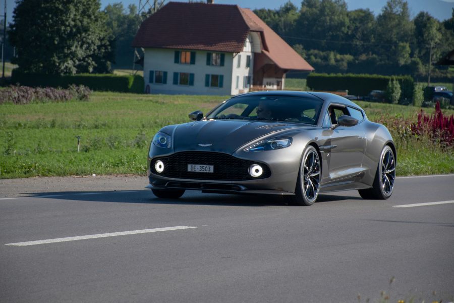 defeat Aston Martin Vanquish Zagato Shooting Brake 1 of 99