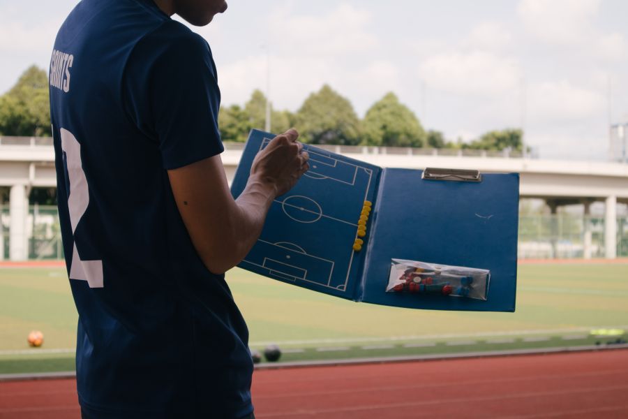 Coach announcing the line up match,pre-match,soccer