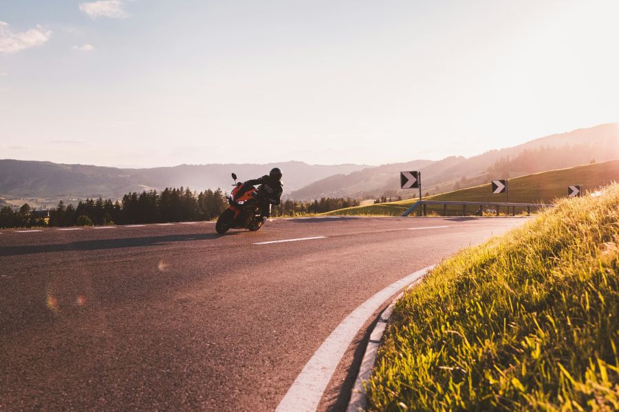 motorcycle accident Motorcycle curve 