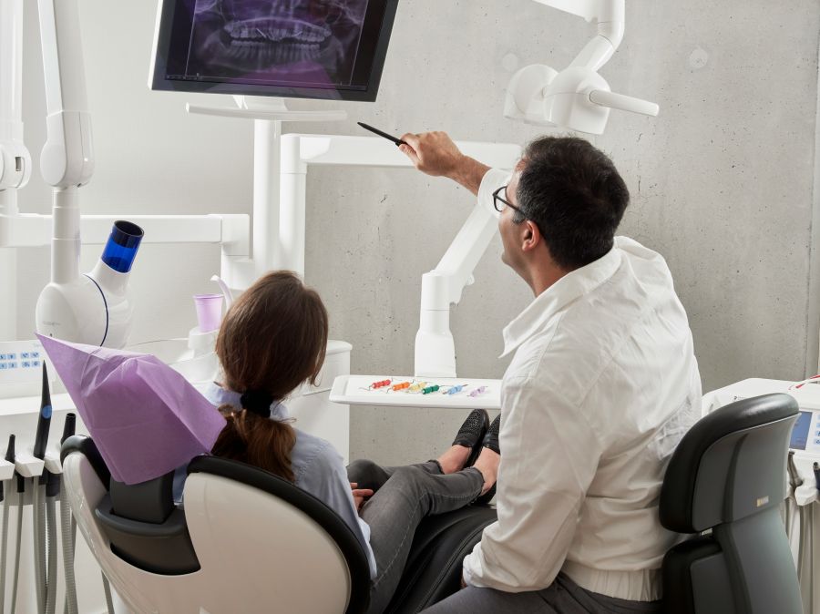 dentist  