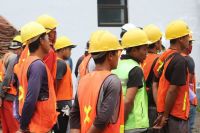 Strike workers  
