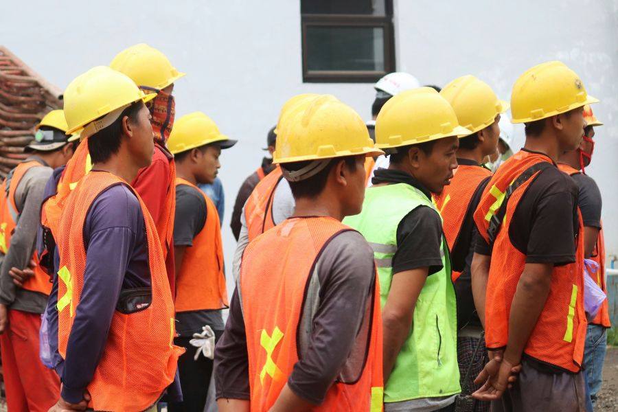 Strike workers  