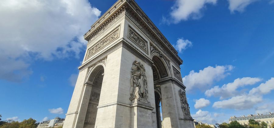 triumph arch L'Arc de Triomphe / Paris Triumph Arch 