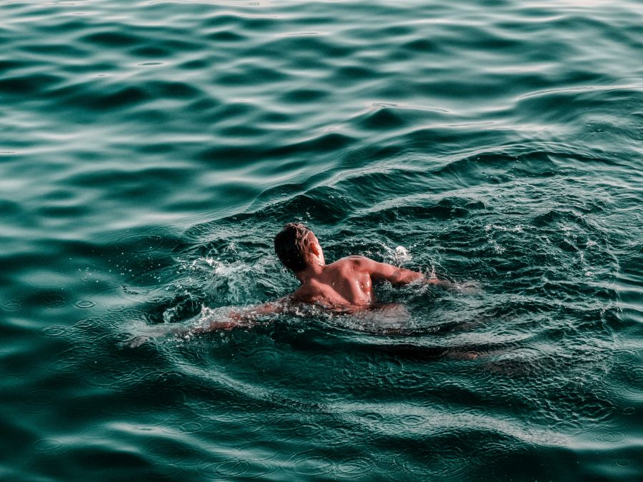 swimming summer Instagram: www.instagram.com/davidboca/ 