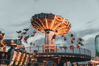amusement park I was running social media for a clients event in Wildwood, NJ and had the ability to take some time and capture the world around me. It was so energetic, the sounds were so happy and inviting. As I looked up I saw rides of every kind packed full of people. This collection Round + Round features the rides that had the happiest effect on me. Enjoy! 