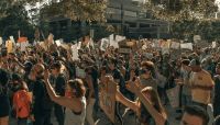 protest support Crowd marches at the George Floyd protests 6/2/2020 (IG: @clay.banks) 
