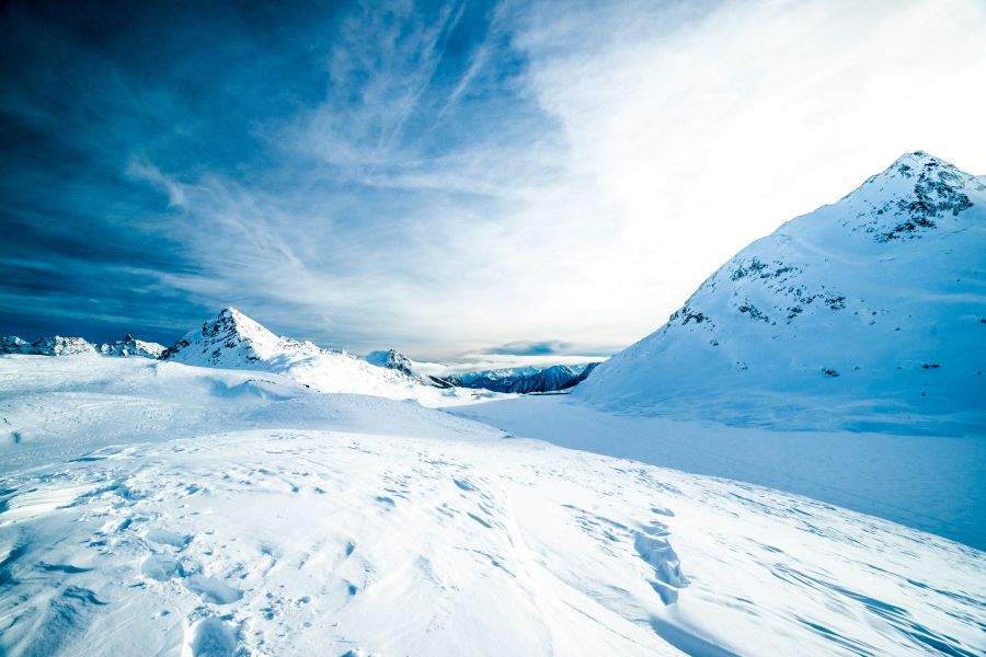 snow Frozen mountainous landscape 