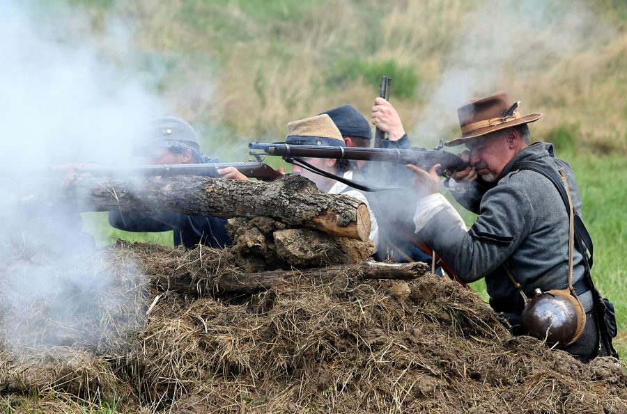 Shooting accident rifle,civil war,hale farm & village