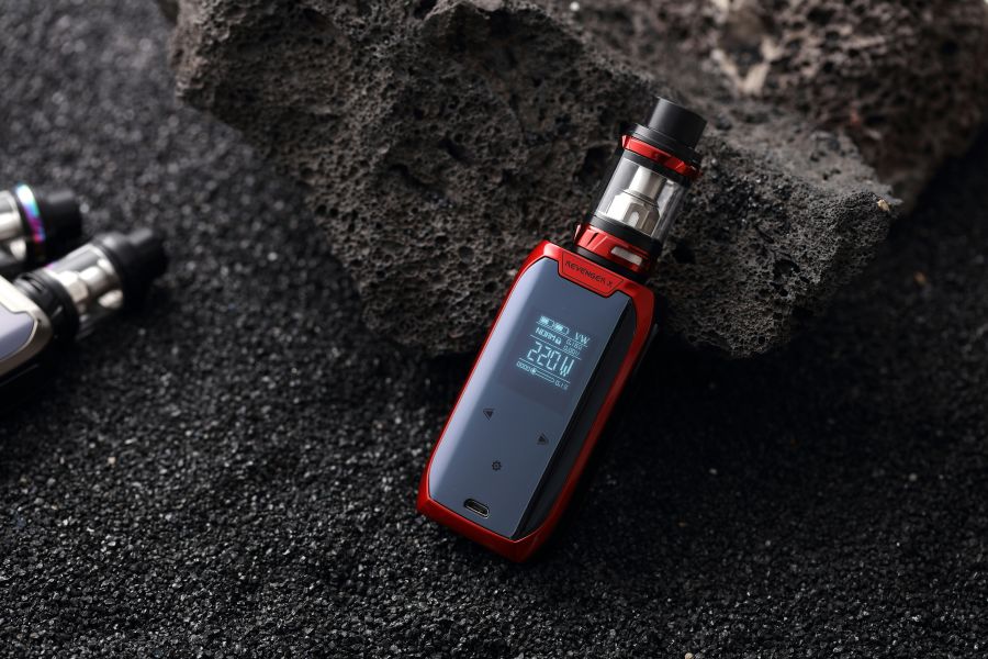 vape Vaporesso Revenger X vape mod on a rock 