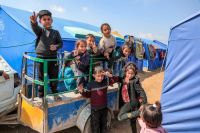 Children Gaza Gaza - Palestine Children smile despite the suffering they experience every minute from the heat, lack of water, tents and diseases in a camp for displaced people in the northern Gaza Strip. 
