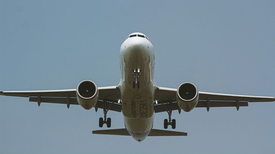 ATR aircraft Vistara A320 neo on approach. aircraft,airplane,flying