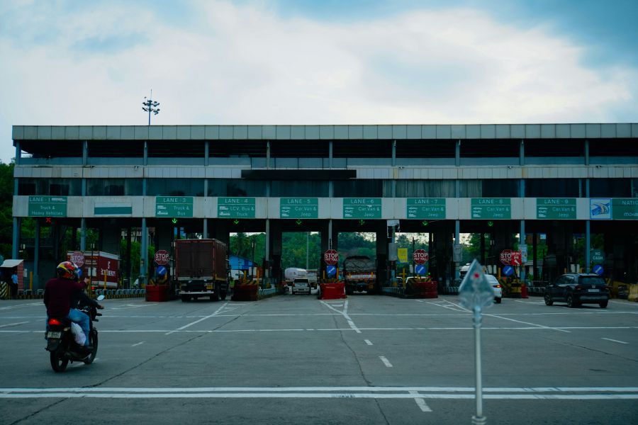 toll road  